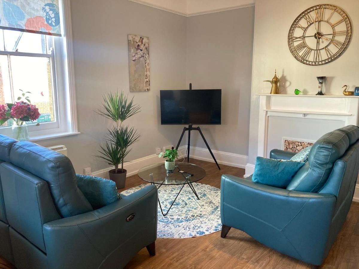 Stylish Flat In Yeovil Somerset Экстерьер фото