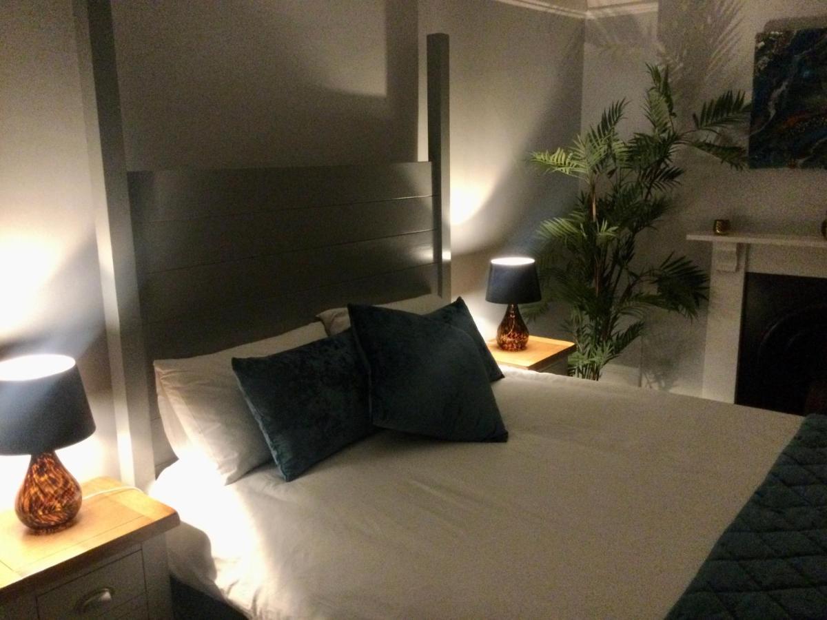 Stylish Flat In Yeovil Somerset Экстерьер фото